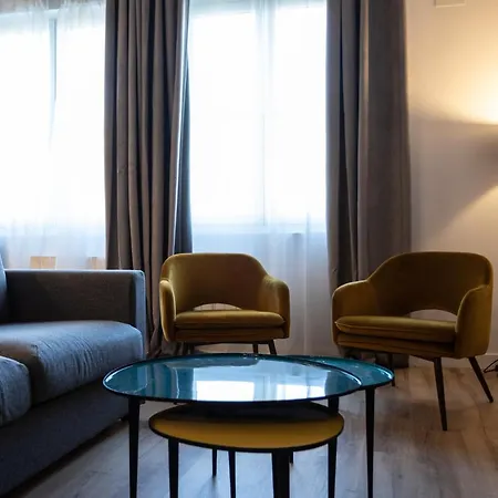 Piso De Diseno Con Vistas A La Ria. *